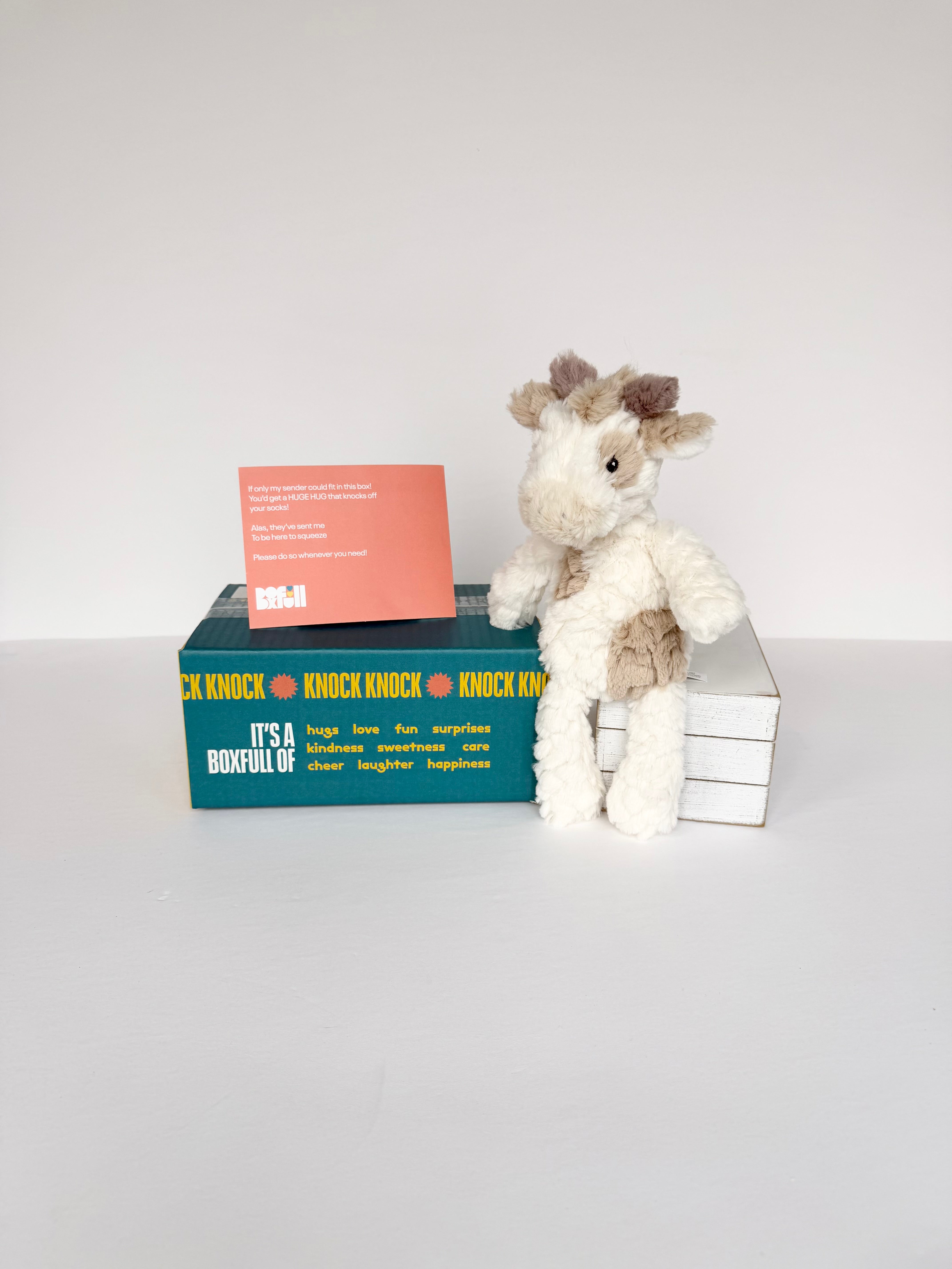 Mini BoxFull of Giraffe Hugs