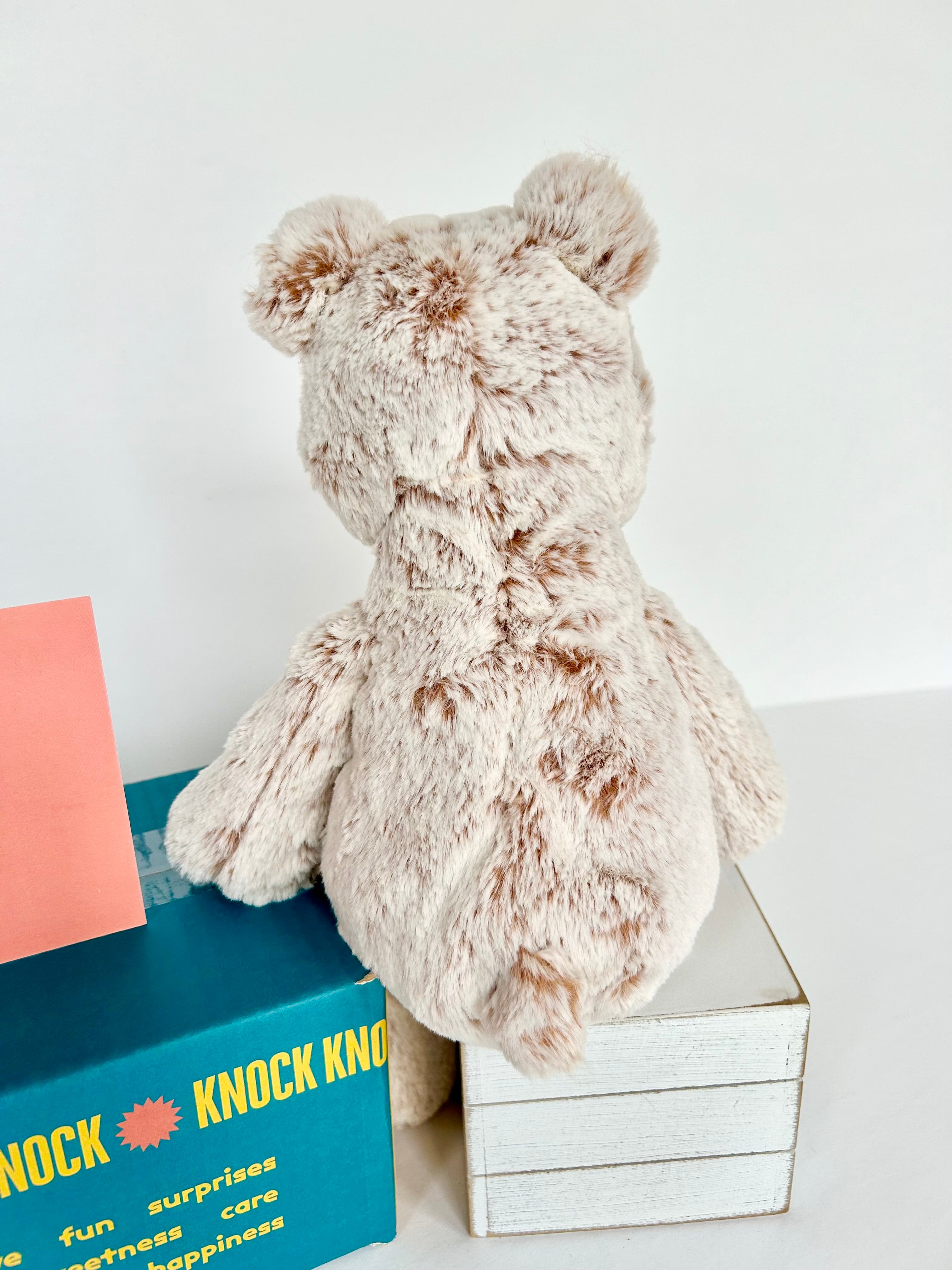 BoxFull of Hugs | Bear